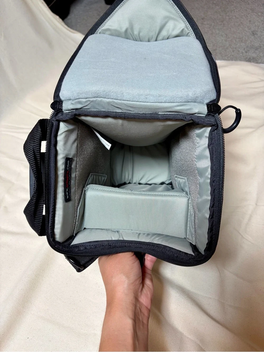 Lowepro Black Compact Camera Sling Bag for Photo & Video